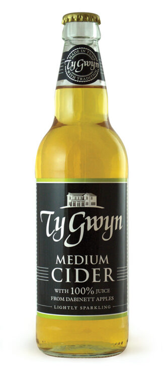 The new Ty Gwyn Medium Cider label (2015)