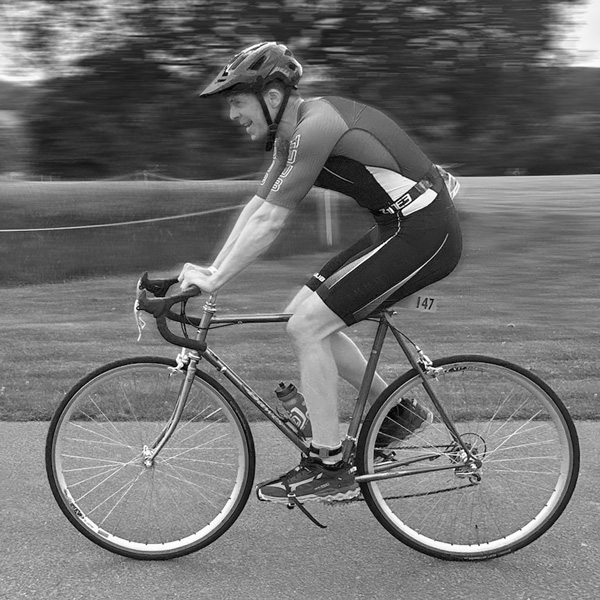 Triathlon Jon on his 1990s Raleigh racing bike.